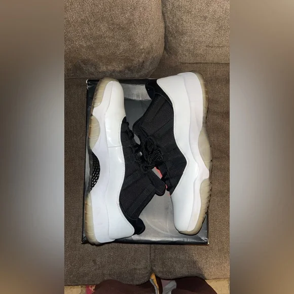 Size 13 - Air Jordan 11 Retro Low Tuxedo - Picture 3 of 6